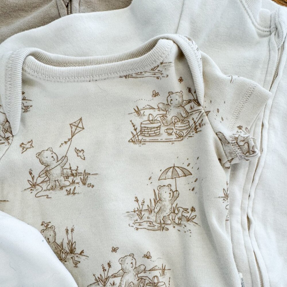 4 Piece Neutral Newborn Bodysuit/Sleeper Set (Never Worn)